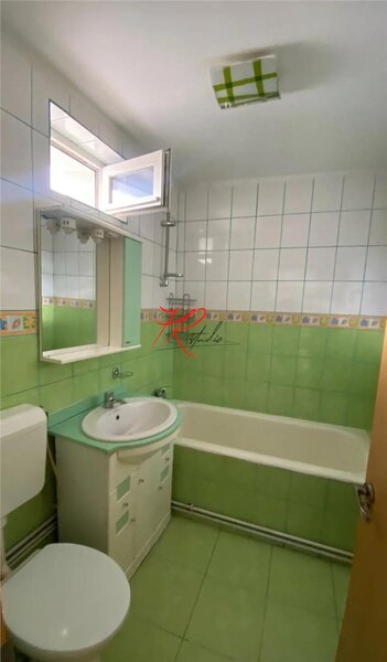 Ferdinand, vanzare apartament 2 camere, cu centrala